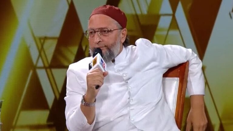 ओवैसी बोले- कौन सा कानून है, जो गंगा में खाना खाने को मना करता है