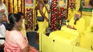 राष्ट्रपति ने हाथ जोड़े, जवाब में प्रेमानंद महाराज बोले- राधे-राधे… छह महीने में दूसरी बार वृंदावन पहुंचीं महामहिम