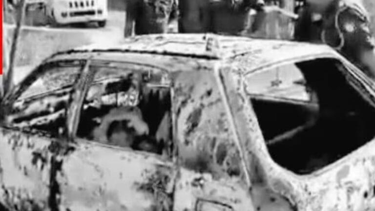 खुद को मुर्दा दिखाने के लिए कर दी दोस्त की हत्या, कार में जलाई लाश