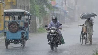 यूपी में बेमौसम बारिश से अब तक 11 की मौत, फसलों को भी भारी नुकसान