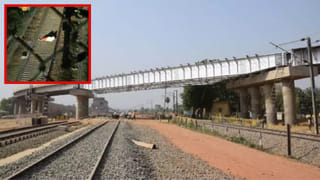 इटावा: लोको पायलट की सूझबूझ से टला बड़ा रेल हादसा, ट्रैक पर लेटी युवती को मौत के मुंह से निकाला