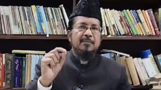 धीरेंद्र शास्त्री के बयान पर भड़के मौलाना, कहा- कयामत तक ज्ञानवापी पर भगवा नहीं लहरा सकते