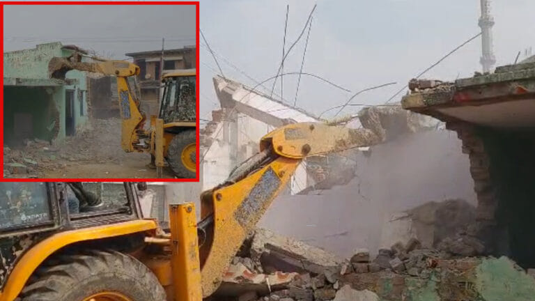 संभल में फिर अवैध कब्जे पर बुलडोजर एक्शन, मस्जिद की 35 फीट मीनार गिरी