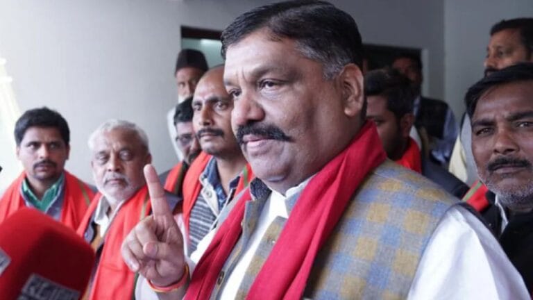 सपा का झंडा जलाने पर भड़के अरविंद गोप, अपर्णा यादव पर बड़ा हमला