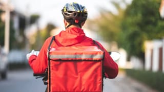 नरक बन गई डिलीवरी बॉय की जिंदगी…जालसाजों ने गरीब ‘फिरोज’ के पैन कार्ड पर खोल ली 9.5 करोड़ की फर्जी कंपनी