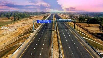 अब गंगा एक्सप्रेसवे पर फ्री में नहीं कर पाएंगे सफर, टोल रेट पर सस्पेंस