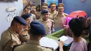 19 होटल, कई VIP और बंगाल की लड़कियां… कानपुर सेक्स रैकेट में पुलिस की नजर गेस्ट लिस्ट पर!