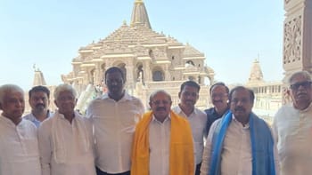 कर्नाटक मंत्रीमंडल विस्तार से पहले राम शरण में आए कांग्रेस के 15 MLA