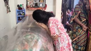 ‘मां को बुरा-भला कहा, सदमे में चली गई उसकी जान’…आंगनबाड़ी कार्यकर्ता की बेटी का DPO और AE पर गंभीर आरोप