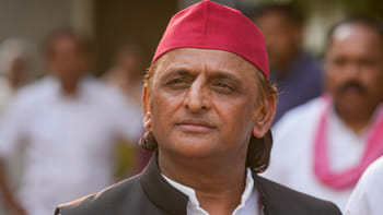 चुनाव लड़ना है तो संगठन छोड़ें… अखिलेश ने टिकट के लिए क्यों रखी ये शर्त?