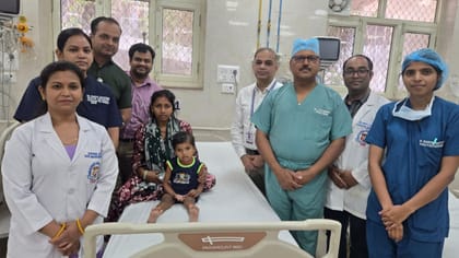 2 साल की बच्ची के पेट से निकला 1.5KG का ट्यूमर, KGMU ने दी नई जिंदगी