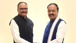 डिप्टी CM केशव मौर्य और ब्रजेश पाठक की फ्लाइट की लखनऊ में नहीं हो पाई लैंडिंग, पायलट के 3 प्रयास फेल