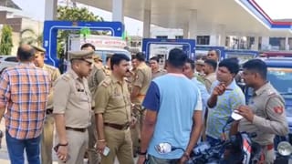 UP में बदमाशों के हौसले बुलंद! ATM के बाहर से कैश वैन ही ले भागे, लकीर पीटती रही पुलिस