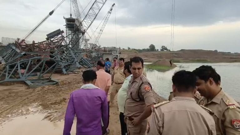 हमीरपुर में पुल ढहने से 6 मजदूरों की मौत, मुआवजे का किया गया ऐलान