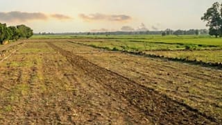 15 साल में एक ईंट नहीं लगी, फिर भी बैंक से लिया कर्ज; 400 करोड़ के जमीन घोटाले में पूर्व ADM समेत 7 पर केस