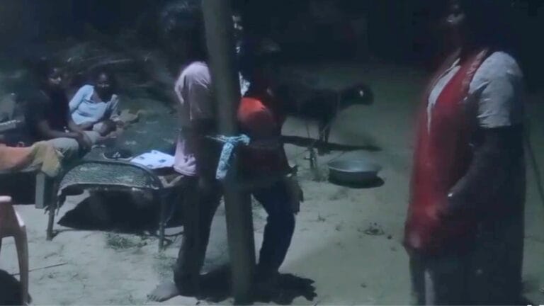 बेटे-बेटी को खंभे में बांधकर बरसाए डंडे, मां ने क्यों की ऐसी हैवानियत?