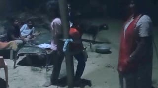 बेटे-बेटी को खंभे में बांधा, फिर ताबड़तोड़ बरसाए डंडे; जिगर के टुकड़ों के लिए क्यों हैवान बनी मां?