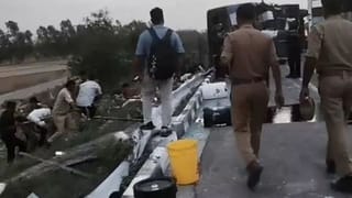दिल्ली से बिहार जा रही स्लीपर बस उन्नाव पलटी, 6 यात्रियों की मौत, कई घायल, ड्राइवर को आ गई थी नींद