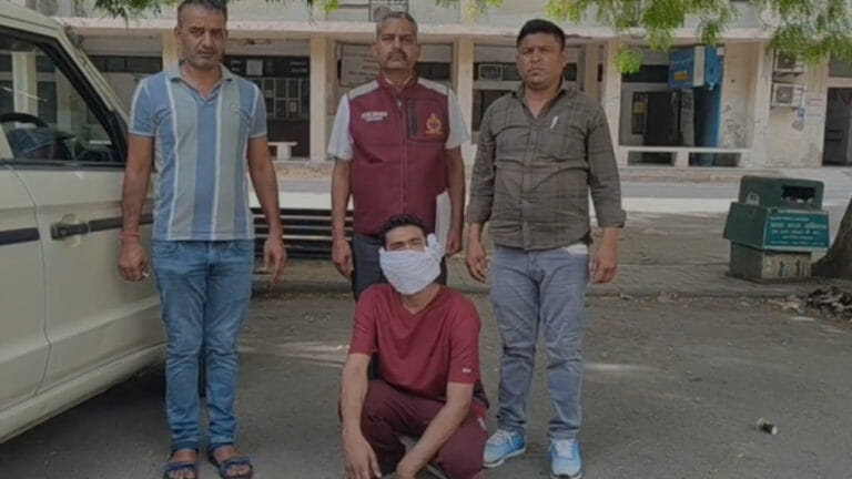 34 लाख सालाना पैकेज, फिर भी नकली नोटों का खेल! आईटी इंजीनियर गिरफ्तार