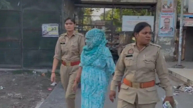'रिया' बनकर हिंदू युवक से की शादी, रामपुर में लुटेरी दुल्हन गिरफ्तार
