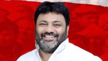 सांसद से विवाद के बाद सपा MLA कमाल अख्तर का मुख्य सचेतक पद से इस्तीफा