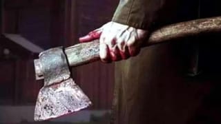 बाप बना हैवान, बेटी को कुल्हाड़ी से काट डाला, बचाने आई पत्नी पर भी किया हमला