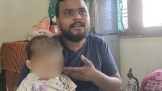 डेढ़ साल की बच्ची को छोड़कर बॉयफ्रेंड संग फुर्र हुई पत्नी, पति का आरोप-अपने साथ जेवर और नगदी भी ले गई