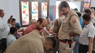 जांच टीम का खौफ! चलती कोचिंग में मालिक ने बाहर से लगाया ताला, ऐसे अंदर पहुंची फायर ब्रिगेड और पुलिस