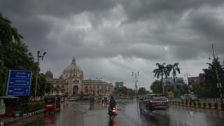 UP में आज मानसून की दस्तक! नोएडा से बनारस तक बदला मौसम, 26 जिलों में आंधी-बारिश का अलर्ट