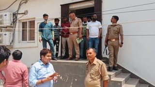 वाराणसी में ब्वॉयज हॉस्टल की सीढ़ियों पर मिला नर्सिंग छात्रा का शव, प्राइवेट पार्ट से बह रहा था खून