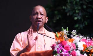 लखनऊ में CM योगी बोले- कोई टोंटी चोरी कर रहा हो तो उसे टोकना चाहिए