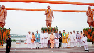 प्रयागराज में CM योगी का विकास और विरासत पर जोर, दिव्यांगों को सौगात; महापुरुषों की प्रतिमाओं का किया लोकार्पण
