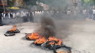 प्रयागराज में पुलिस बनाम वकील विवाद गहराया, उग्र प्रदर्शन; SHO को हटाने की मांग