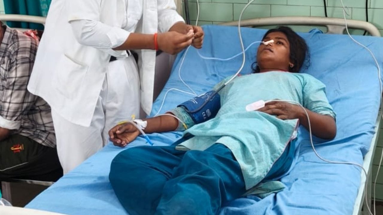 दाल बनाने की बात पर ऐसा क्या हुआ कि मां ने उठा लिया खौफनाक कदम? पूरे इलाके में सनसनी.. दाल बनाने की बात पर ऐसा क्या हुआ कि मां ने उठा लिया खौफनाक कदम? पूरे इलाके में सनसनी..