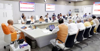 योगी कैबिनेट के फैसले: छात्राओं को स्कूटी, दो नए एक्सप्रेसवे को मंजूरी