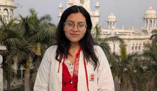 19 मेडल जीतकर इतिहास रचने वाली KGMU की MBBS छात्रा दीप्ति शर्मा कौन हैं?