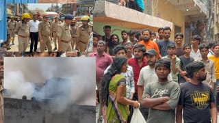 नोएडा: पांच मंजिला इमारत में लगी भीषण आग, दो लोगों की मौत, 100 से अधिक लोग बचाए गए
