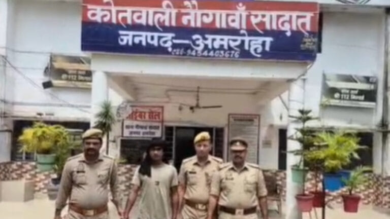 'बिहारी' कहकर चिढ़ाता था सहकर्मी, गुस्से में सोते समय उतारा मौत के घाट