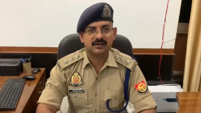 गंगा में पूजा सामग्री विसर्जित करने गए थे पति-पत्नी, नहाते समय डूबे