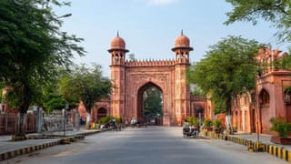 अब हरिगढ़ होगा अलीगढ़! राजस्व परिषद आयुक्त ने DM से मांगी रिपोर्ट, 600 साल में छह बार बदला नाम