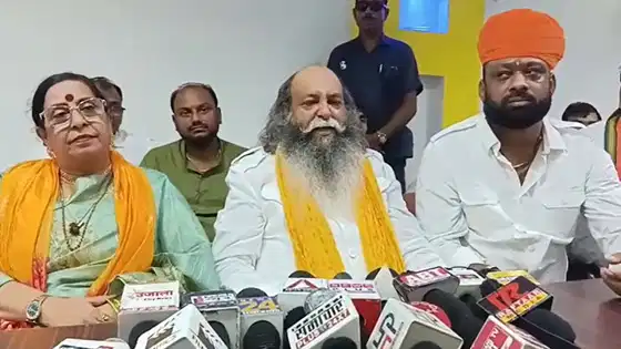 16:22 करणी सेना भी लड़ेगी UP में विधानसभा चुनाव! 50-70 सीट पर उतर सकते हैं उम्मीदवार 16:22 करणी सेना भी लड़ेगी UP में विधानसभा चुनाव! 50-70 सीट पर उतर सकते हैं उम्मीदवार