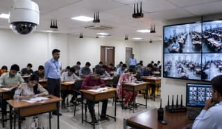 हर कमरे में जैमर और AI निगरानी… UPPSC परीक्षाओं में अब हाईटेक सुरक्षा