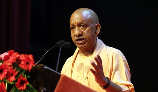 'PDA का P कभी पिछड़ा तो कभी पंडित, एक दिन पाकिस्तान कर देंगे'