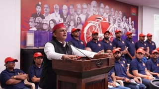‘सोच नई है तो यूनिफॉर्म भी नई होनी चाहिए’, अखिलेश ने बताया NEO INDIA का नया विजन