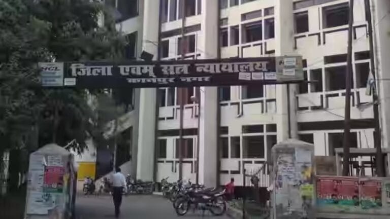 कानपुर में वसीयत के खेल का खुलासा! 3 लेखपालों समेत 6 पर FIR के आदेश