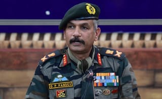 राम मंदिर CEO की रेस में एक और बड़ा नाम! कौन हैं रिटायर लेफ्टिनेंट जनरल देवेंद्र प्रताप पांडेय?
