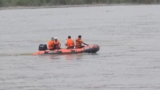नेपाल से बहकर आ रही लाशें, नारायणी नदी में मिले 9 शव; भेजा गया गोरखपुर एम्स
